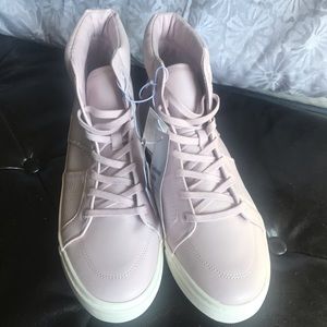 Old navy sneakers NWT